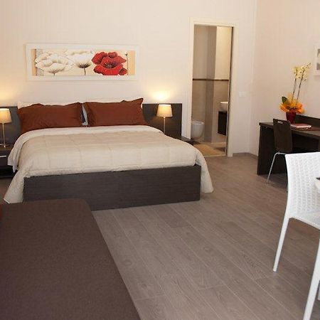 Il Marlo Suite&Breakfast Marina Di Carrara Camera foto
